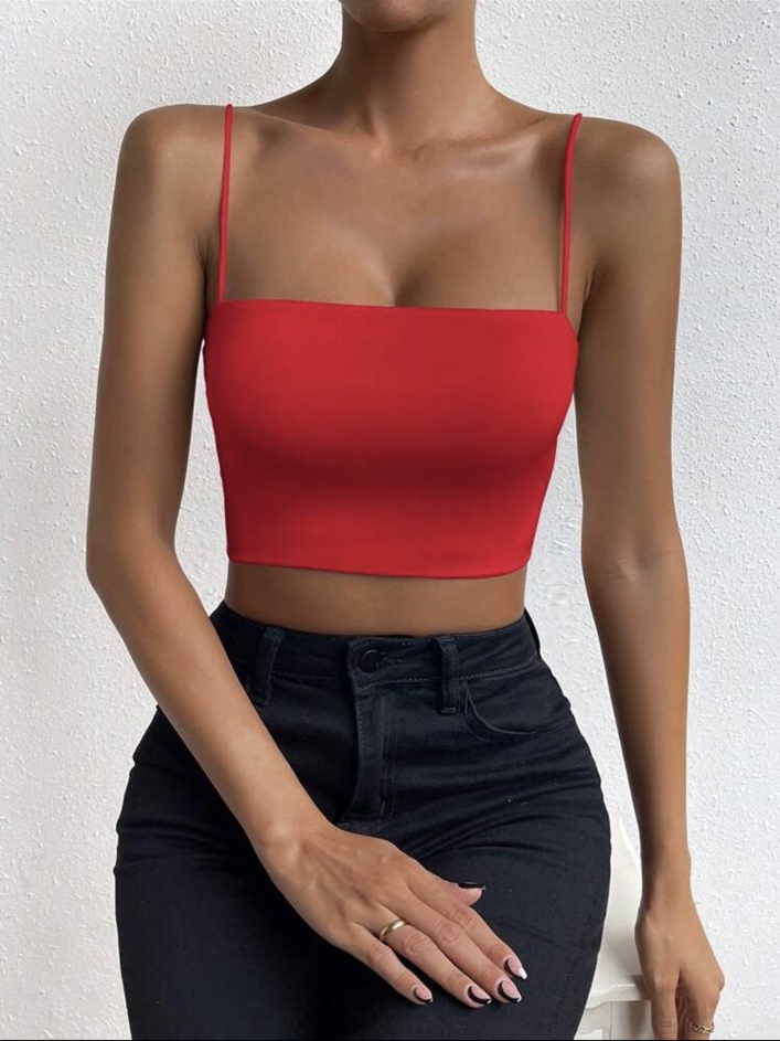 Top rojo de tirantes